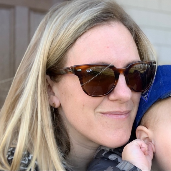 Meet your Posher, Shannon - Picture 1 of 1